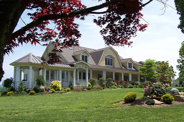 Silver Ridge – Exterior